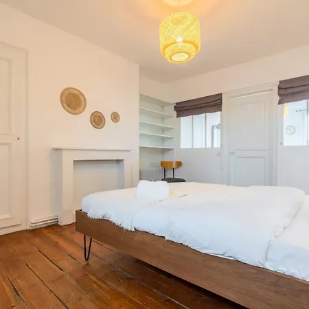 Apartment 2-bedroom Near Metro *