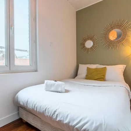 2-bedroom Near Metro Lille