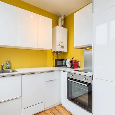 Apartment 2-bedroom Near Metro Lille